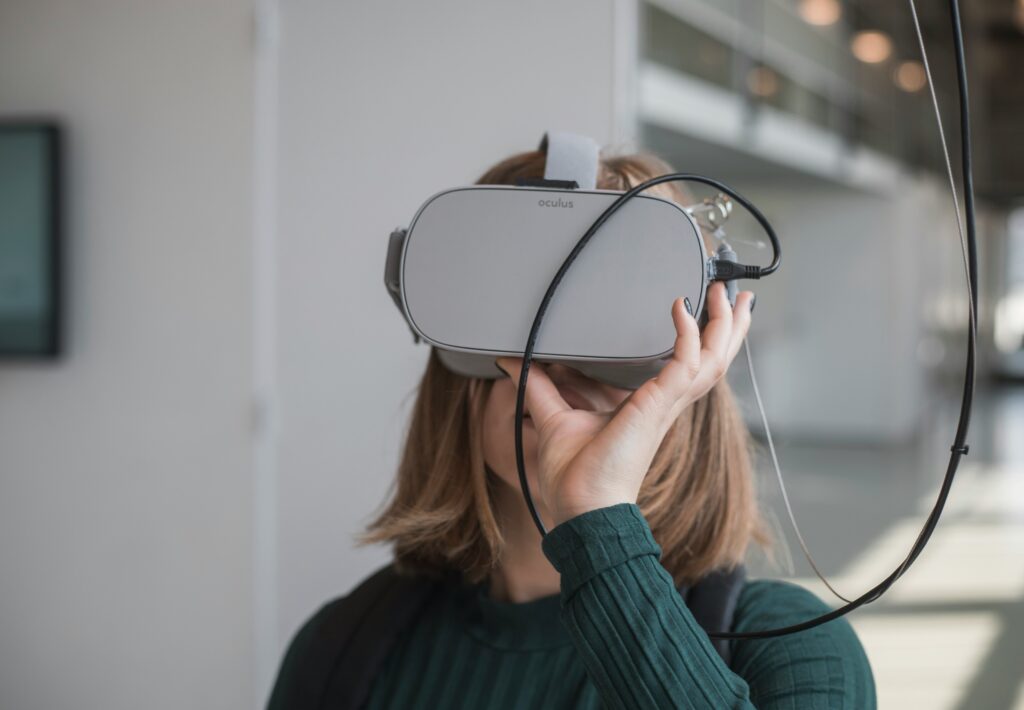 woman in virtual reality